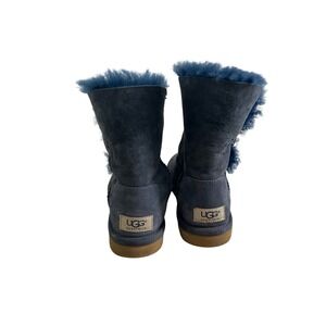 Authentic UGG Australia Bailey Button Navy Blue Suede Shearling Boots- Sz. 5